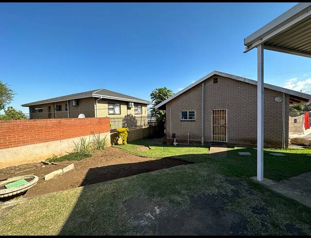 3 BEDROOM FREESTANDING FOR SALE IN EASTWOOD